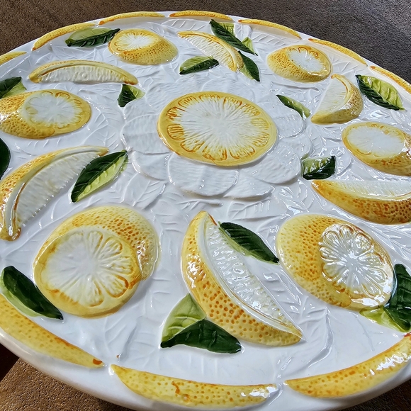 1970s Sculptural Majolica Lemon Hand Painted Cakestand Paltter made in Portugal - Picture 3 of 10